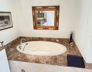 1111 Ritz Carlton Drive - Photo Thumbnail 32