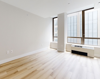 95 Wall Street - Photo Thumbnail 2