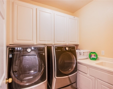 8808 Tierra Hope Court - Photo Thumbnail 38
