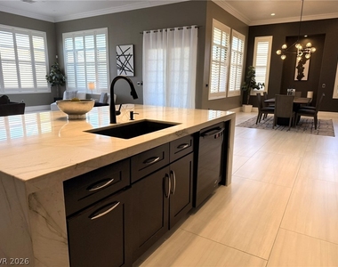 394 Highland Hills Court - Photo Thumbnail 23
