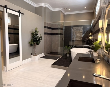 394 Highland Hills Court - Photo Thumbnail 38