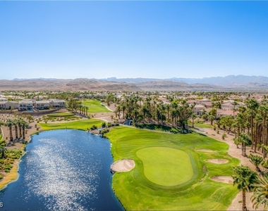 394 Highland Hills Court - Photo Thumbnail 3