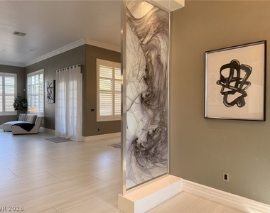 394 Highland Hills Court - Photo Thumbnail 13