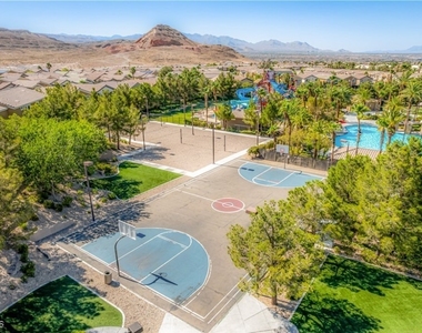 394 Highland Hills Court - Photo Thumbnail 11