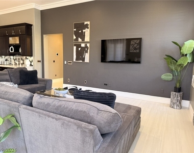 394 Highland Hills Court - Photo Thumbnail 30