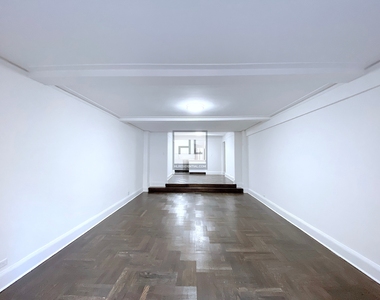 East 38th Street - Photo Thumbnail 2