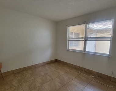 1821 Ne 56th Street - Photo Thumbnail 9