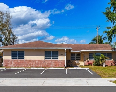 1821 Ne 56th Street - Photo Thumbnail 12