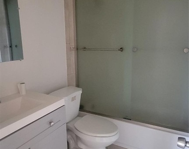 1821 Ne 56th Street - Photo Thumbnail 8