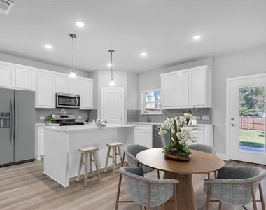 121 W Morton Street - Photo Thumbnail 11