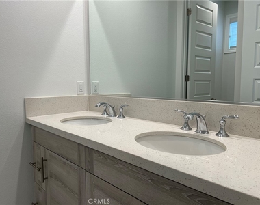 26332 Paseo Sillin - Photo Thumbnail 16