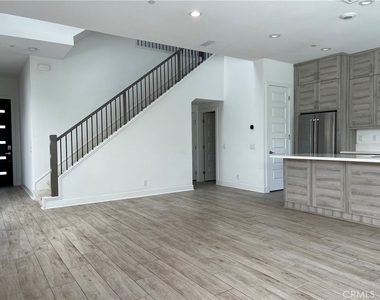 26332 Paseo Sillin - Photo Thumbnail 1