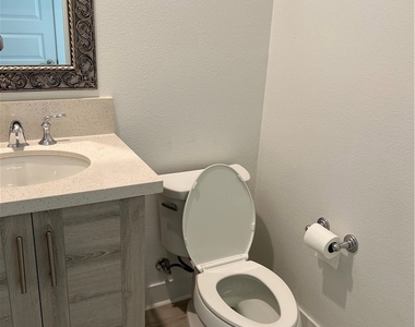 26332 Paseo Sillin - Photo Thumbnail 17