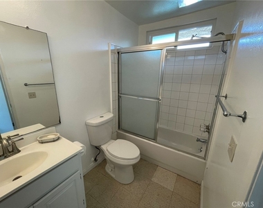 8800 Cedros Avenue - Photo Thumbnail 7