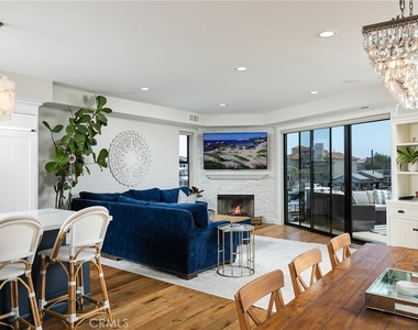 16857 Bayview - Photo Thumbnail 9