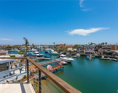 16857 Bayview - Photo Thumbnail 22