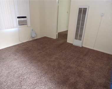 845 6th Street - Photo Thumbnail 4
