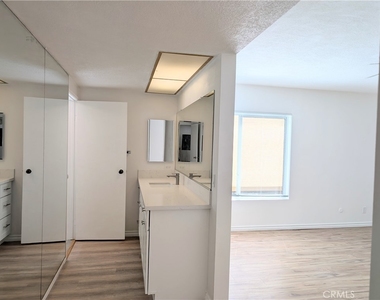 630 W Huntington - Photo Thumbnail 11