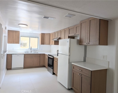 630 W Huntington - Photo Thumbnail 4
