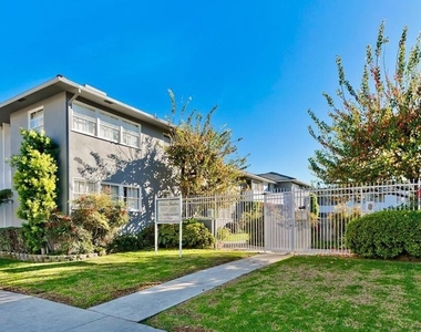 5022 Clinton Street - Photo Thumbnail 13