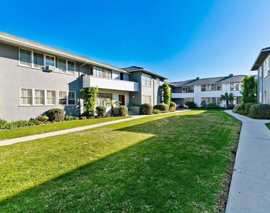 5022 Clinton Street - Photo Thumbnail 15