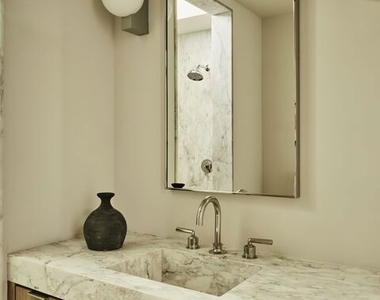 9100 Cordell Drive - Photo Thumbnail 17