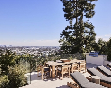 9100 Cordell Drive - Photo Thumbnail 23