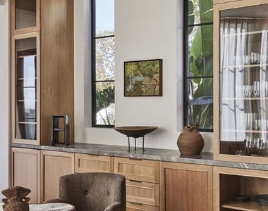 9100 Cordell Drive - Photo Thumbnail 7