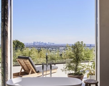 9100 Cordell Drive - Photo Thumbnail 14