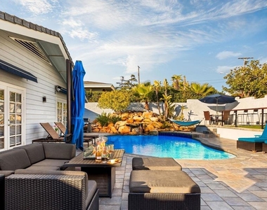 4260 Eastridge Dr - Photo Thumbnail 8