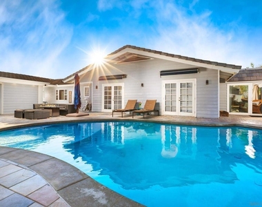 4260 Eastridge Dr - Photo Thumbnail 7