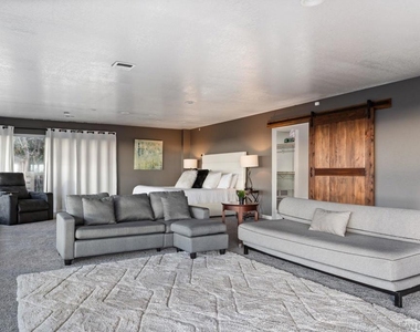 4260 Eastridge Dr - Photo Thumbnail 27