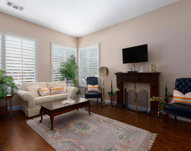 4 Bentley Road - Photo Thumbnail 8