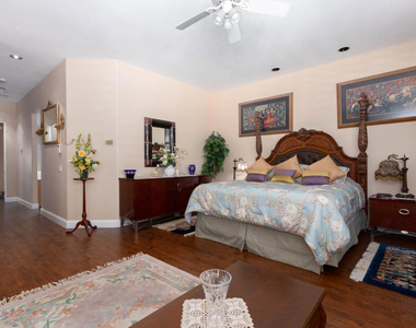 4 Bentley Road - Photo Thumbnail 7