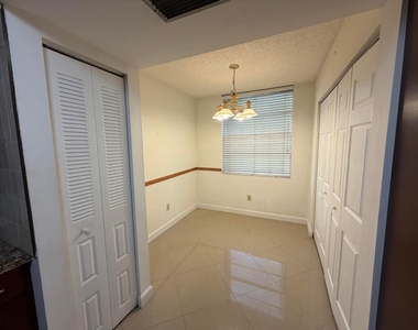 7380 Nw 18th Street - Photo Thumbnail 4