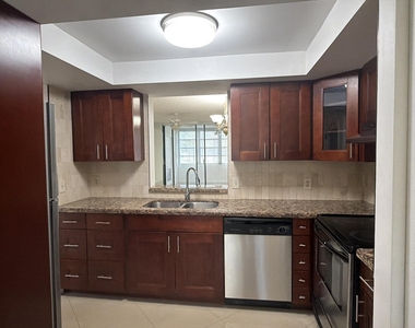 7380 Nw 18th Street - Photo Thumbnail 3