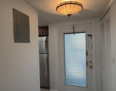 7380 Nw 18th Street - Photo Thumbnail 6