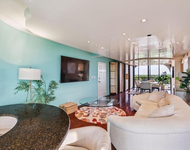 7217 Promenade Drive - Photo Thumbnail 14