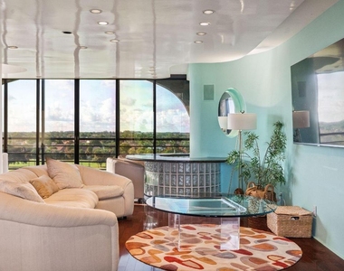 7217 Promenade Drive - Photo Thumbnail 8