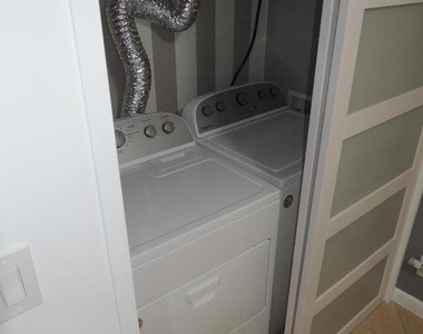 115 Lakes End Drive - Photo Thumbnail 4