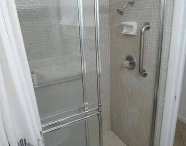 115 Lakes End Drive - Photo Thumbnail 5