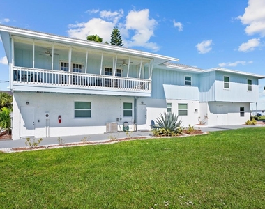 670 Hernando Street - Photo Thumbnail 11
