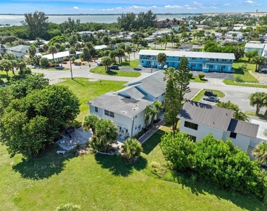 670 Hernando Street - Photo Thumbnail 20