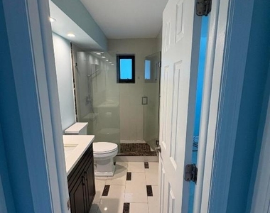 360 Wilma Circle - Photo Thumbnail 9