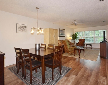 900 Jasmine Lane - Photo Thumbnail 5