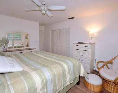 900 Jasmine Lane - Photo Thumbnail 13