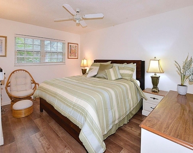 900 Jasmine Lane - Photo Thumbnail 12