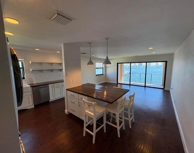 360 Wilma Circle - Photo Thumbnail 4