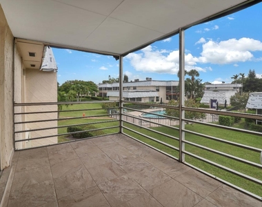 12016 Greenway Circle S - Photo Thumbnail 4
