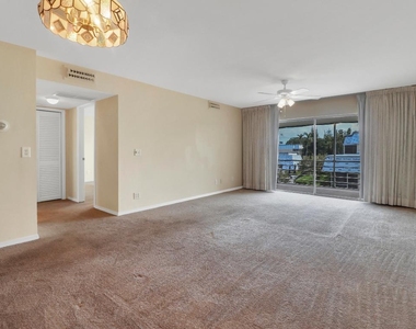 12016 Greenway Circle S - Photo Thumbnail 12